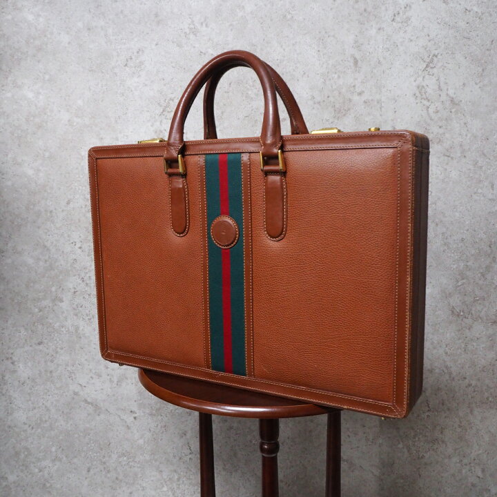 楽天市場 中古 可 Oldgucci オールドグッチ ヴィンテージグッチ アタッシュケース ビジネスバッグ メンズ 紳士用 1970年代 70 S ヴィンテージ ダイヤルロック シェリーライン ゴールド金具 レザー 本革 ブラウン Zerosix