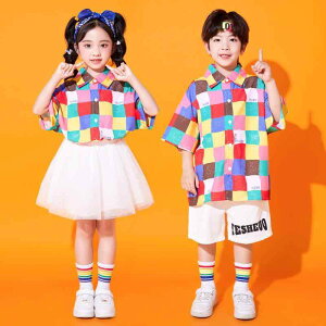 子供用ダンス衣装 セットアップ 女の子 小学生 チアガール 港風 合唱 幼稚園 制服 演出服 発表会 舞台衣装 ポリエステル 格子柄 トップス 短パン チュールスカート ヘアバンド ソックス