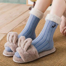 ファッション 靴下 ソックス 厚手 暖かい 衣料品 小物 保護 外出 防風 防寒 女性 冬 屋外